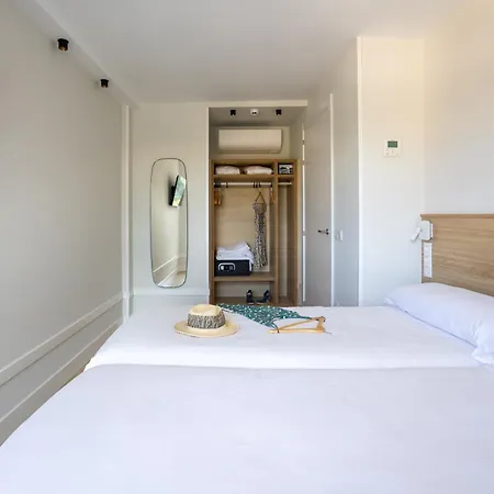 Apartamentos&spa Port Aparthotel *